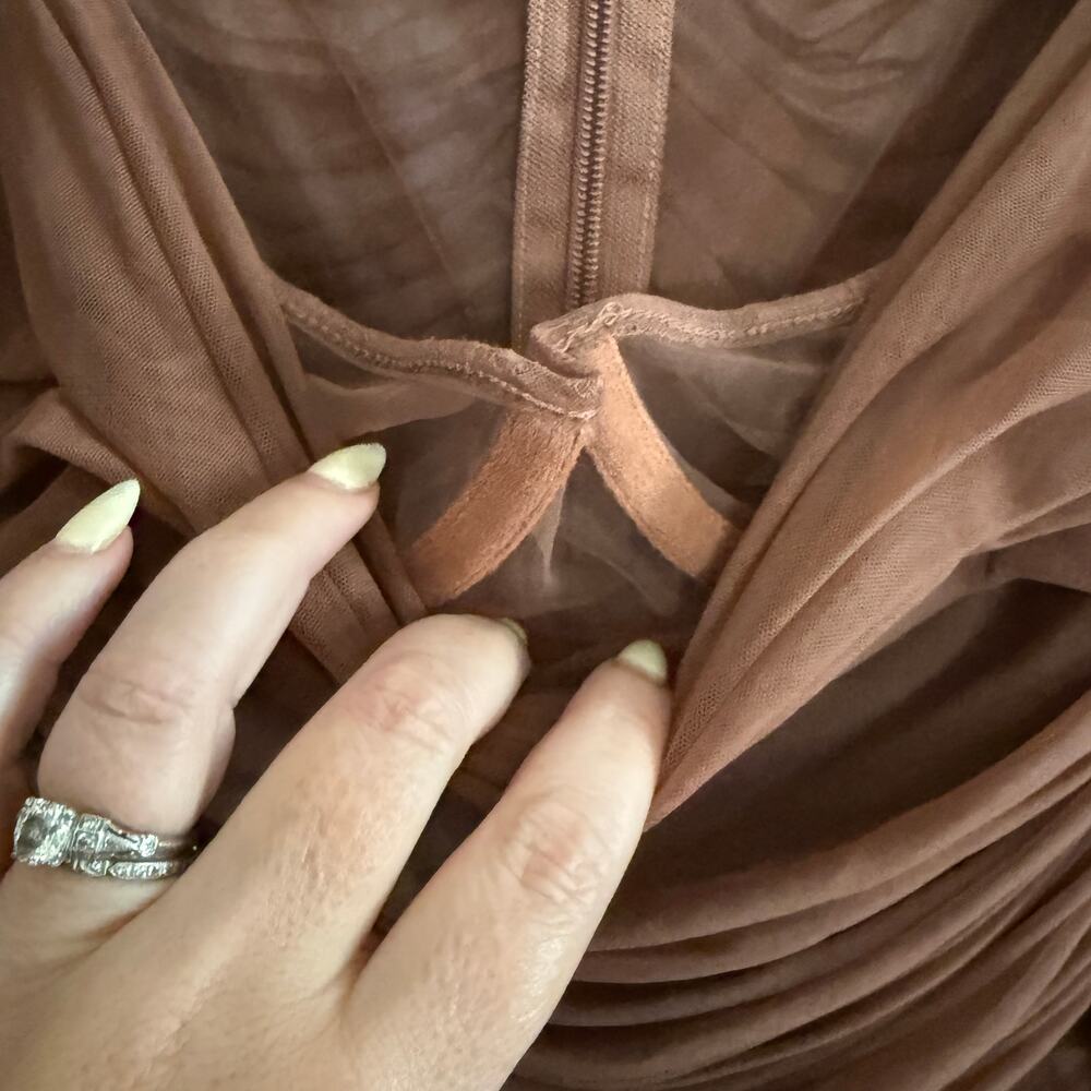 HOUSE OF CB | Emme Mesh Long Sleeve Brown Bodysuit Mocha | Medium - Picture 4 of 6